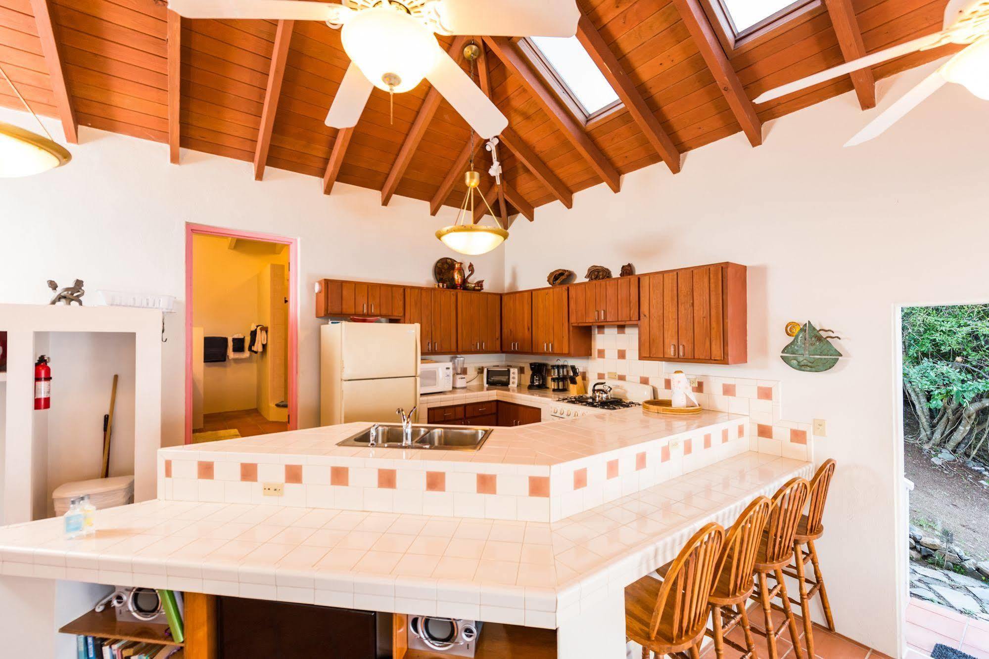 White Bay Villas And Beach Club Jost Van Dyke Экстерьер фото